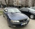 Синий Опель Вектра, объемом двигателя 2 л и пробегом 250 тыс. км за 550 $, фото 1 на Automoto.ua