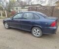 Синий Опель Вектра, объемом двигателя 1.8 л и пробегом 364 тыс. км за 1450 $, фото 3 на Automoto.ua