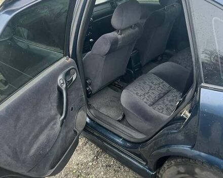 Синий Опель Вектра, объемом двигателя 1.6 л и пробегом 338 тыс. км за 2700 $, фото 9 на Automoto.ua