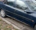 Синий Опель Вектра, объемом двигателя 1.8 л и пробегом 350 тыс. км за 1500 $, фото 2 на Automoto.ua