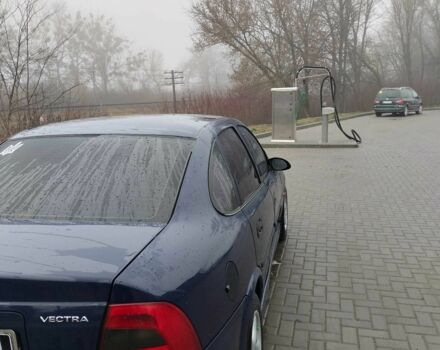 Синій Опель Вектра, об'ємом двигуна 1 л та пробігом 1 тис. км за 2200 $, фото 5 на Automoto.ua