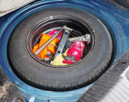 Синий Опель Вектра, объемом двигателя 1.8 л и пробегом 226 тыс. км за 2650 $, фото 14 на Automoto.ua