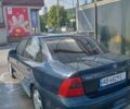 Синий Опель Вектра, объемом двигателя 2.2 л и пробегом 242 тыс. км за 2800 $, фото 4 на Automoto.ua