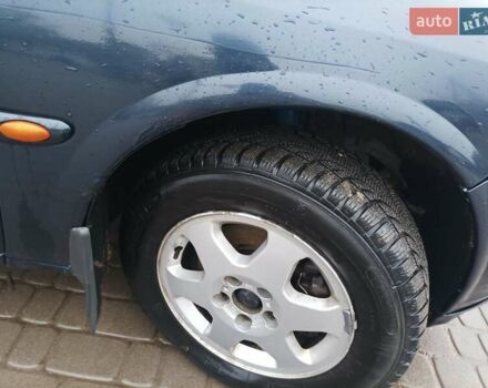 Синий Опель Вектра, объемом двигателя 1.8 л и пробегом 388 тыс. км за 2000 $, фото 11 на Automoto.ua