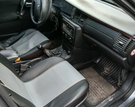 Синій Опель Вектра, об'ємом двигуна 0 л та пробігом 300 тис. км за 800 $, фото 4 на Automoto.ua