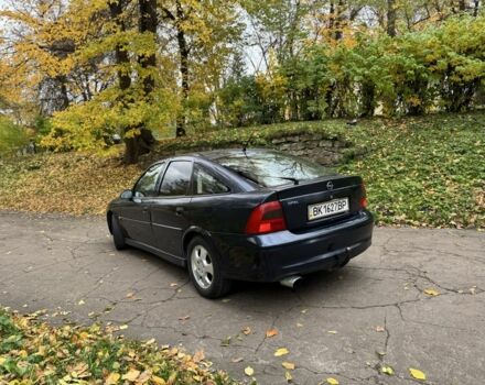 Опель Вектра 2000 в Остоге на Automoto.ua Синий Опель Вектра, объемом двигателя 1.8 л и пробегом 300 тыс. км за 1850 $, фото 2 на Automoto.ua