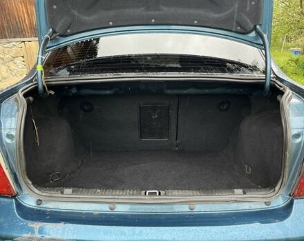 Синий Опель Вектра, объемом двигателя 1.6 л и пробегом 328 тыс. км за 1900 $, фото 4 на Automoto.ua