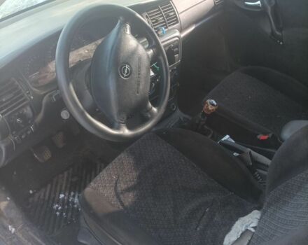 Синий Опель Вектра, объемом двигателя 0 л и пробегом 1000 тыс. км за 497 $, фото 4 на Automoto.ua