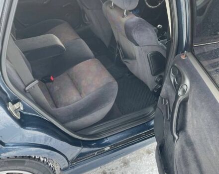 Синій Опель Вектра, об'ємом двигуна 1.8 л та пробігом 300 тис. км за 3600 $, фото 5 на Automoto.ua