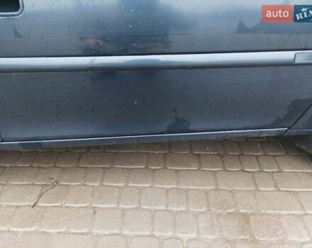 Синий Опель Вектра, объемом двигателя 1.8 л и пробегом 388 тыс. км за 2000 $, фото 10 на Automoto.ua