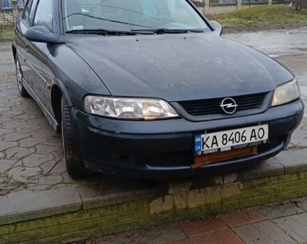 Синий Опель Вектра, объемом двигателя 2 л и пробегом 462 тыс. км за 1600 $, фото 4 на Automoto.ua