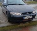 Синий Опель Вектра, объемом двигателя 2 л и пробегом 462 тыс. км за 1600 $, фото 4 на Automoto.ua