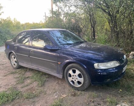 Опель Вектра 2001 в Славянске на Automoto.ua Синий Опель Вектра, объемом двигателя 1.8 л и пробегом 400 тыс. км за 1000 $, фото 1 на Automoto.ua