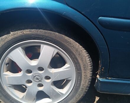 Синий Опель Вектра, объемом двигателя 1.6 л и пробегом 345 тыс. км за 2600 $, фото 3 на Automoto.ua