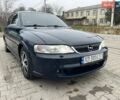 Синий Опель Вектра, объемом двигателя 1.8 л и пробегом 333 тыс. км за 3750 $, фото 4 на Automoto.ua