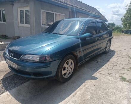 Синий Опель Вектра, объемом двигателя 1.6 л и пробегом 345 тыс. км за 2600 $, фото 4 на Automoto.ua