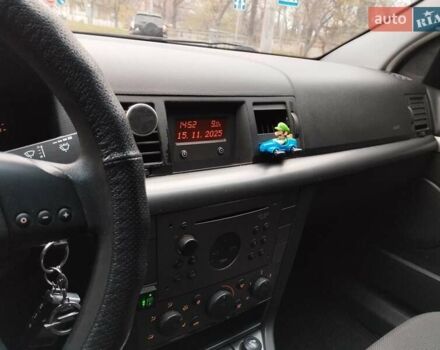 Синий Опель Вектра, объемом двигателя 1.8 л и пробегом 277 тыс. км за 4100 $, фото 9 на Automoto.ua