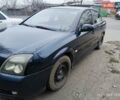 Синий Опель Вектра, объемом двигателя 2 л и пробегом 281 тыс. км за 5000 $, фото 1 на Automoto.ua