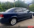Синий Опель Вектра, объемом двигателя 1.6 л и пробегом 189 тыс. км за 3300 $, фото 3 на Automoto.ua