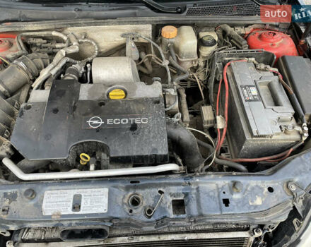 Синій Опель Вектра, об'ємом двигуна 2 л та пробігом 350 тис. км за 2850 $, фото 12 на Automoto.ua