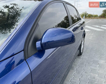 Синій Опель Вектра, об'ємом двигуна 1.8 л та пробігом 258 тис. км за 5200 $, фото 6 на Automoto.ua