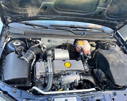 Синій Опель Вектра, об'ємом двигуна 2.2 л та пробігом 412 тис. км за 2750 $, фото 5 на Automoto.ua