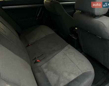 Синій Опель Вектра, об'ємом двигуна 2 л та пробігом 350 тис. км за 2550 $, фото 8 на Automoto.ua