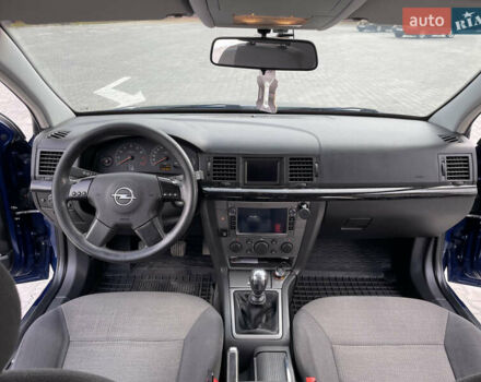 Синій Опель Вектра, об'ємом двигуна 1.8 л та пробігом 258 тис. км за 5200 $, фото 18 на Automoto.ua