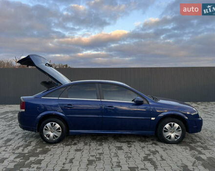 Синій Опель Вектра, об'ємом двигуна 2.17 л та пробігом 295 тис. км за 3550 $, фото 14 на Automoto.ua