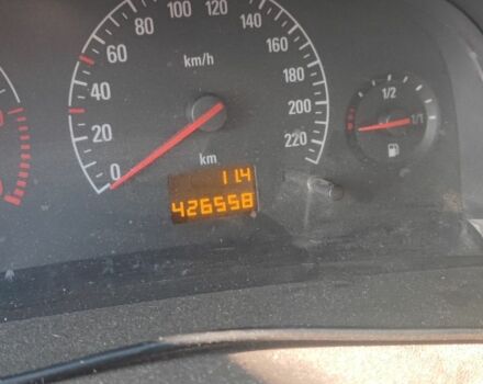 Синий Опель Вектра, объемом двигателя 2 л и пробегом 500 тыс. км за 3500 $, фото 3 на Automoto.ua