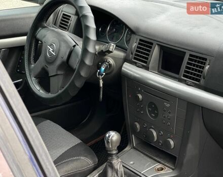 Синій Опель Вектра, об'ємом двигуна 2 л та пробігом 295 тис. км за 2300 $, фото 10 на Automoto.ua