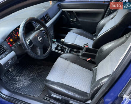 Синій Опель Вектра, об'ємом двигуна 1.8 л та пробігом 250 тис. км за 2700 $, фото 21 на Automoto.ua