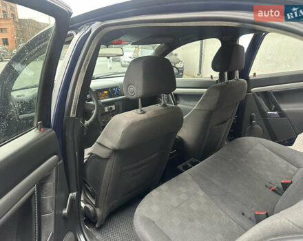 Синій Опель Вектра, об'ємом двигуна 2 л та пробігом 344 тис. км за 3200 $, фото 7 на Automoto.ua