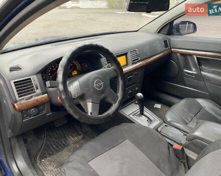 Синий Опель Вектра, объемом двигателя 2.2 л и пробегом 300 тыс. км за 3250 $, фото 4 на Automoto.ua