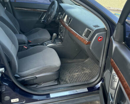 Синий Опель Вектра, объемом двигателя 2.2 л и пробегом 260 тыс. км за 4000 $, фото 8 на Automoto.ua