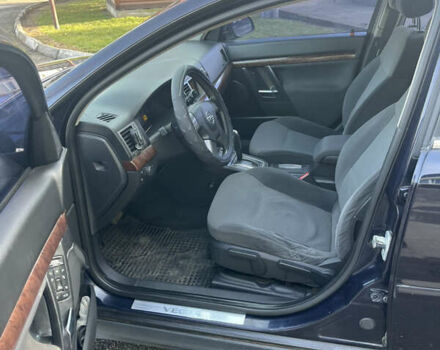 Синий Опель Вектра, объемом двигателя 2.2 л и пробегом 260 тыс. км за 4000 $, фото 6 на Automoto.ua