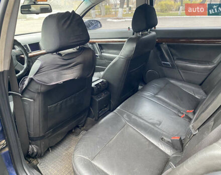 Синий Опель Вектра, объемом двигателя 2.2 л и пробегом 300 тыс. км за 3250 $, фото 5 на Automoto.ua