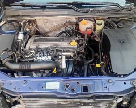 Синій Опель Вектра, об'ємом двигуна 2.2 л та пробігом 301 тис. км за 4300 $, фото 7 на Automoto.ua