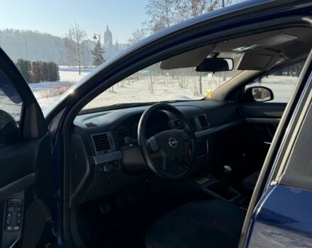 Синий Опель Вектра, объемом двигателя 1.8 л и пробегом 302 тыс. км за 3500 $, фото 5 на Automoto.ua