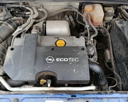 Синий Опель Вектра, объемом двигателя 2 л и пробегом 405 тыс. км за 2800 $, фото 6 на Automoto.ua