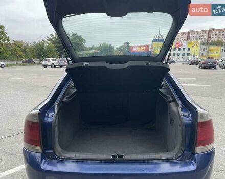 Синий Опель Вектра, объемом двигателя 1.9 л и пробегом 359 тыс. км за 4600 $, фото 6 на Automoto.ua