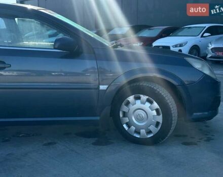 Синий Опель Вектра, объемом двигателя 1.8 л и пробегом 306 тыс. км за 5190 $, фото 4 на Automoto.ua