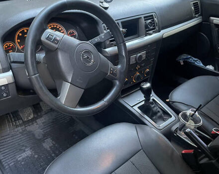 Опель Вектра 2008 в Першотравенске на Automoto.ua Синий Опель Вектра, объемом двигателя 3 л и пробегом 225 тыс. км за 5099 $, фото 14 на Automoto.ua