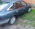 Синий Опель Вектра, объемом двигателя 1.6 л и пробегом 1 тыс. км за 841 $, фото 4 на Automoto.ua