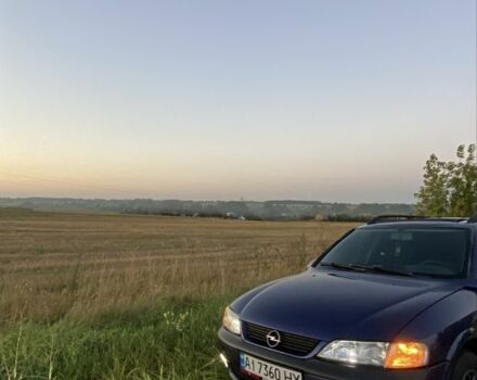 Опель Вектра 1997 у Бердичеве на Automoto.ua Синій Опель Вектра, об'ємом двигуна 1.6 л та пробігом 505 тис. км за 2400 $, фото 3 на Automoto.ua