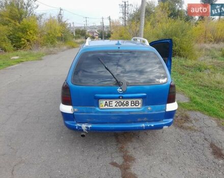 Синий Опель Вектра, объемом двигателя 1.8 л и пробегом 111 тыс. км за 1500 $, фото 6 на Automoto.ua