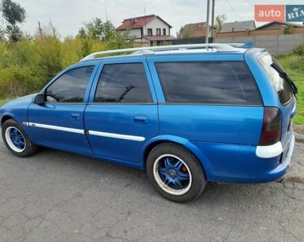 Синий Опель Вектра, объемом двигателя 1.8 л и пробегом 111 тыс. км за 1500 $, фото 5 на Automoto.ua