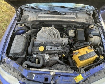 Синий Опель Вектра, объемом двигателя 1.6 л и пробегом 300 тыс. км за 1100 $, фото 10 на Automoto.ua