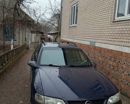 Синий Опель Вектра, объемом двигателя 1.8 л и пробегом 280 тыс. км за 3300 $, фото 2 на Automoto.ua