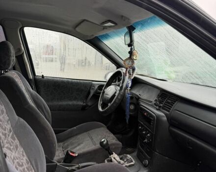 Синий Опель Вектра, объемом двигателя 1.6 л и пробегом 240 тыс. км за 1999 $, фото 4 на Automoto.ua